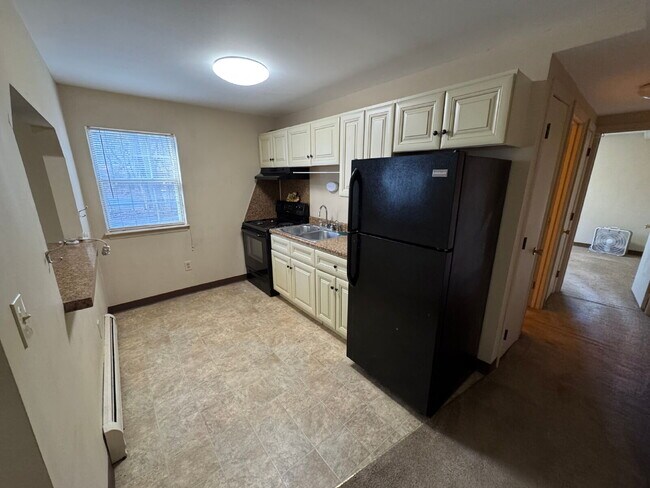 Building Photo - 1 Green St