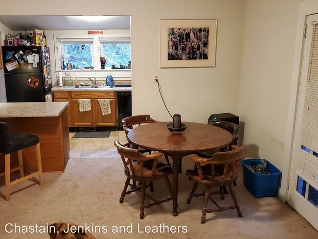 Building Photo - 2 br, 2 bath House - 220 Johnson Dr.
