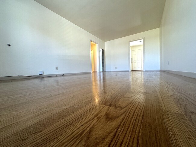 Foto del edificio - 6152 Overdale Ave