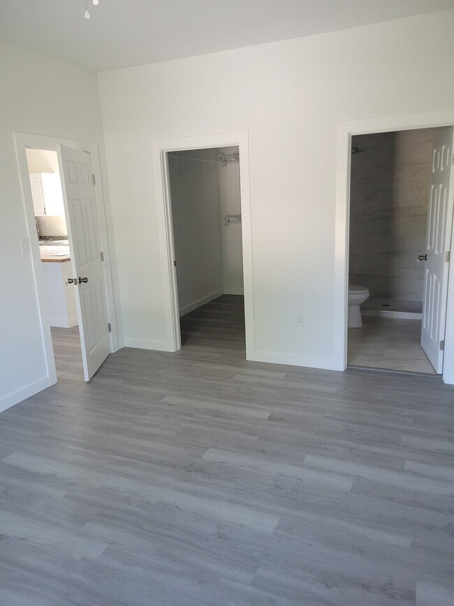 Foto del edificio - 2457 Haven St