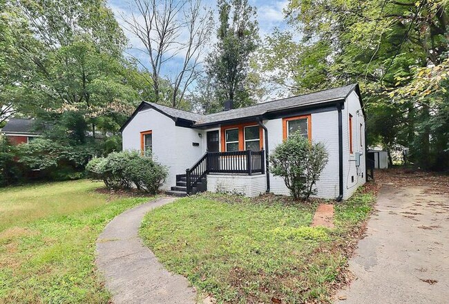 Foto del edificio - Charming 2BD/1BA Ranch in Druid Hills