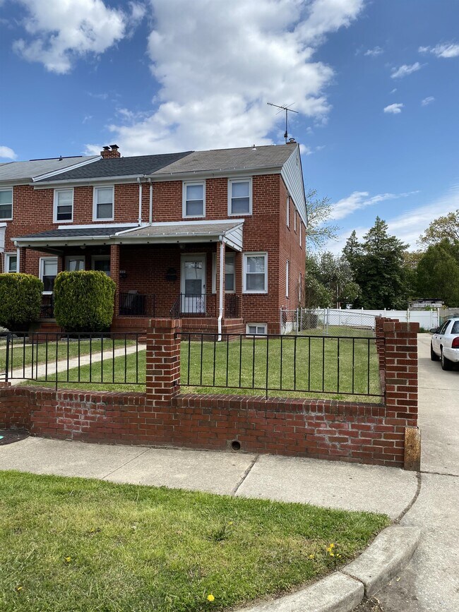 Foto del edificio - 461 Pembrooke Blvd