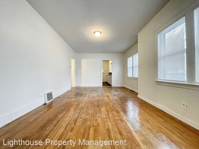 Building Photo - 2 br, 1 bath House - 102 48th St SE