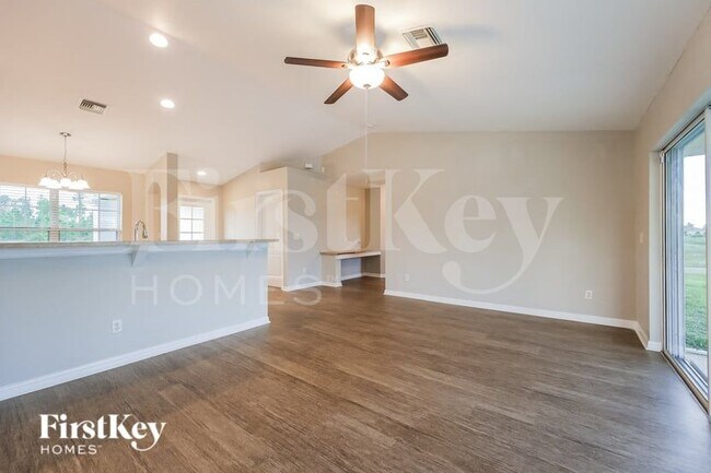 Foto del edificio - 1145 Edgewood St E