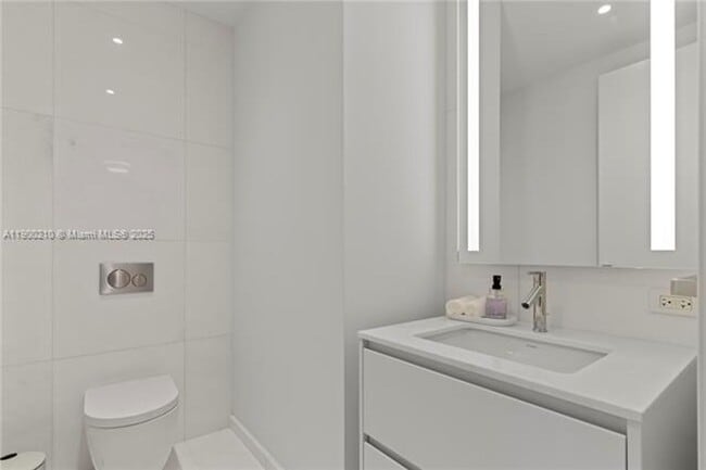 Foto del edificio - 300 Biscayne Blvd Way