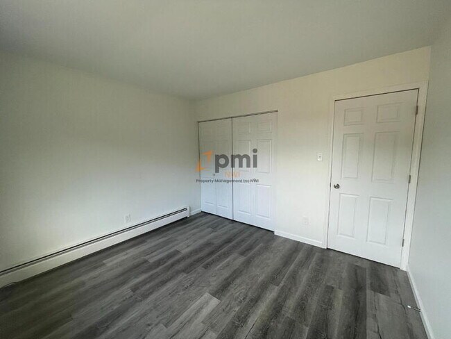 Foto del edificio - 6248 Kathryn Ct