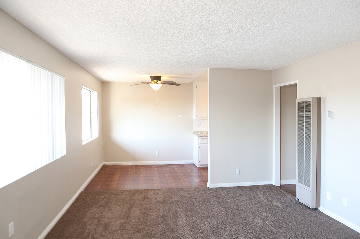 1 BR, 1 BA - Living Room - Live Oak