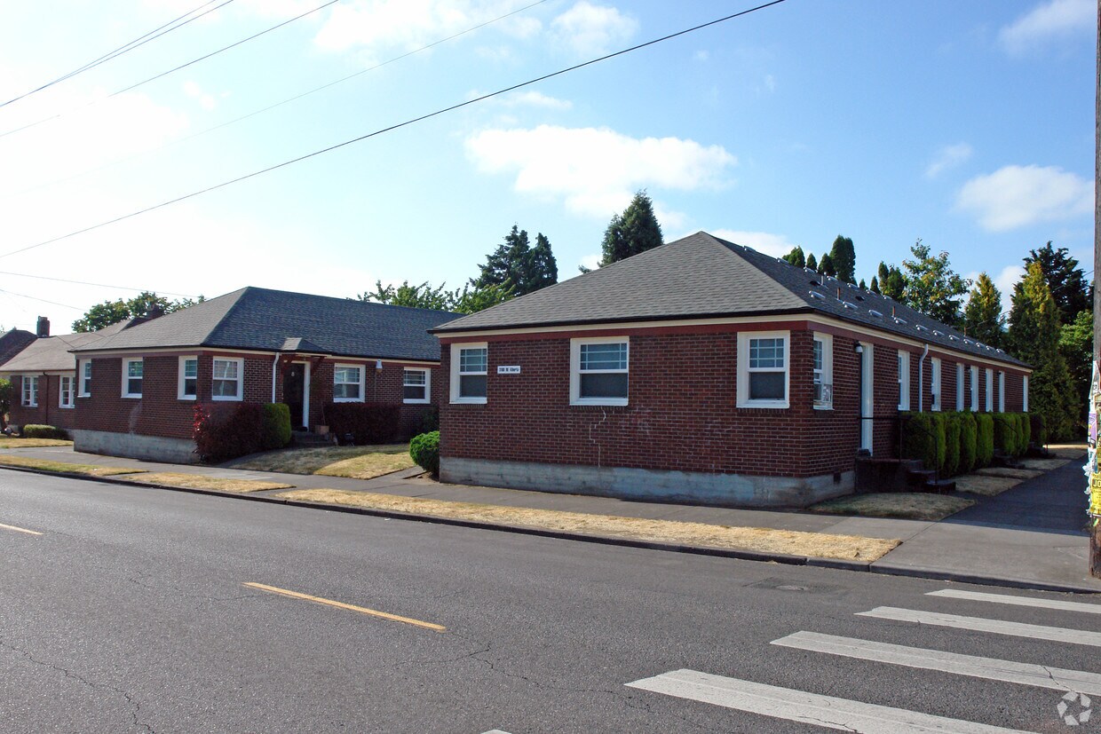 Foto del edificio - 3108-3136 NE Alberta St