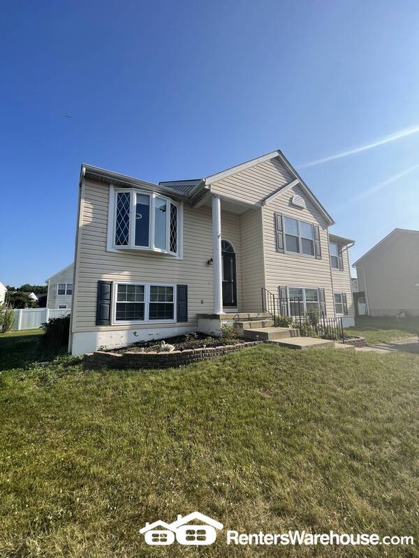 Building Photo - 9 Snug Lagoon Ct