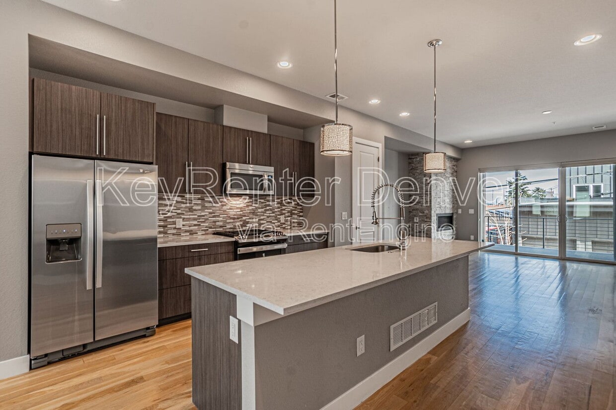 Primary Photo - 3134 W 20th Ave