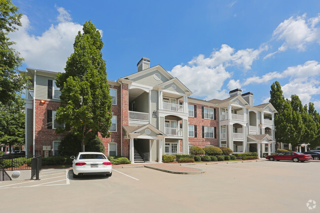 Building Photo - Verdant Peachtree Creek