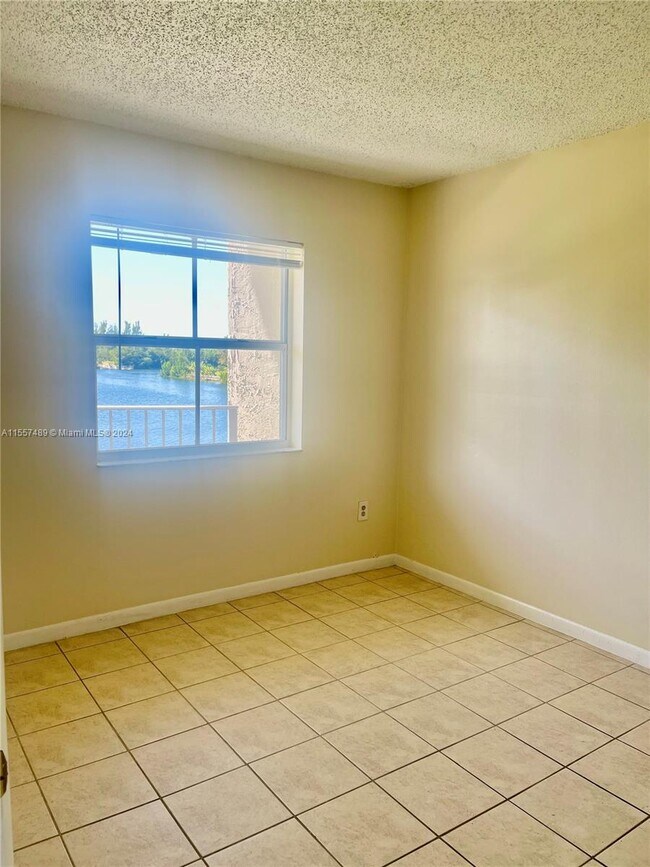 Building Photo - 8240 SW 210th St