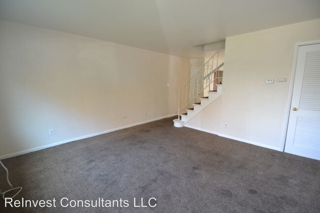 Building Photo - 2409 Compton Rd