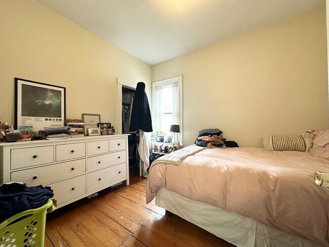 Foto del edificio - 106 Beacon St
