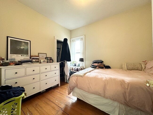 Building Photo - 106 Beacon St