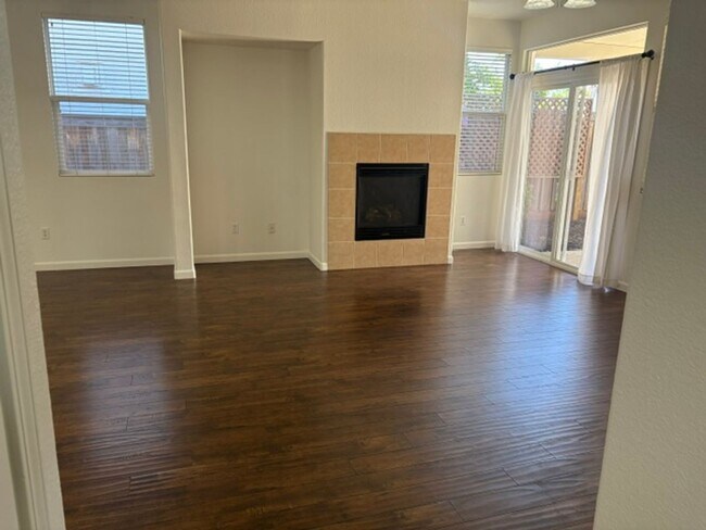 Foto del edificio - 3 bed 2 Bath 12 Bridges Home Lincoln, CA