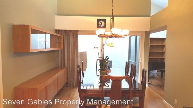Foto del edificio - 4471 Elm Tree Ln