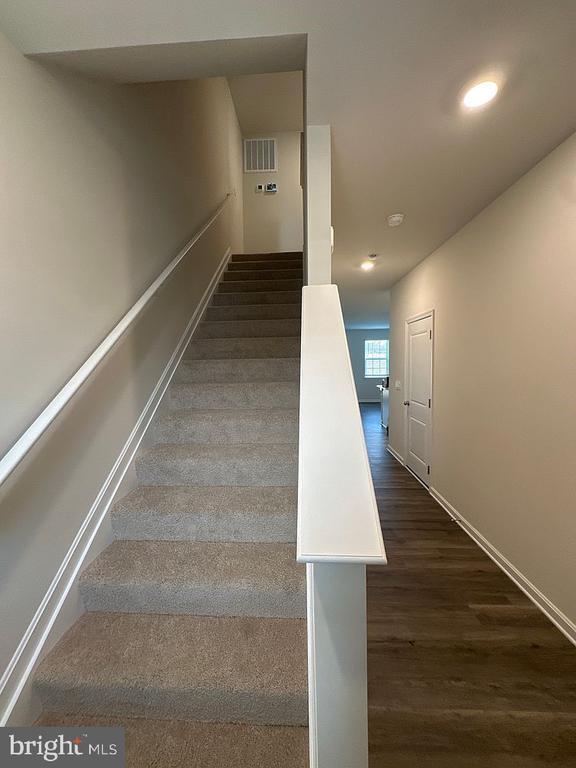 Foto del edificio - 163 Rae Ct