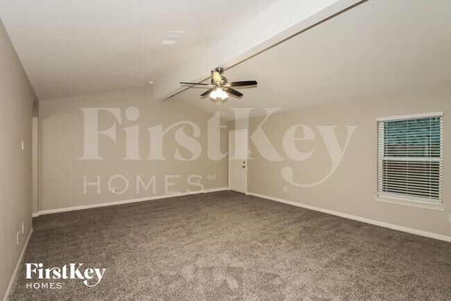 Foto del edificio - 20703 Solstice Point Dr