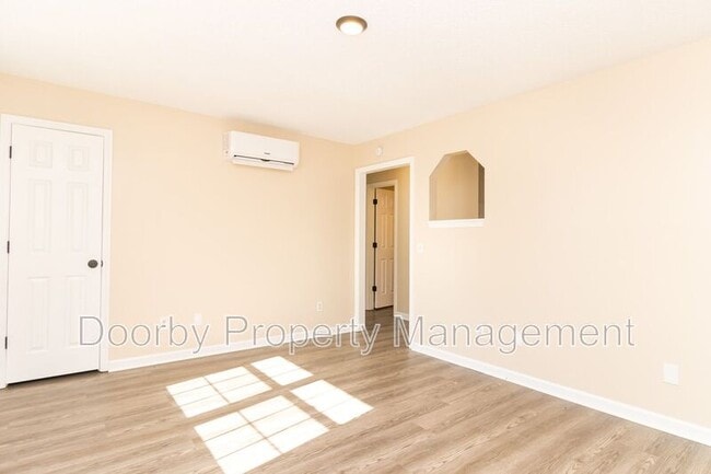 Foto del edificio - 2425 Ashmore Ave