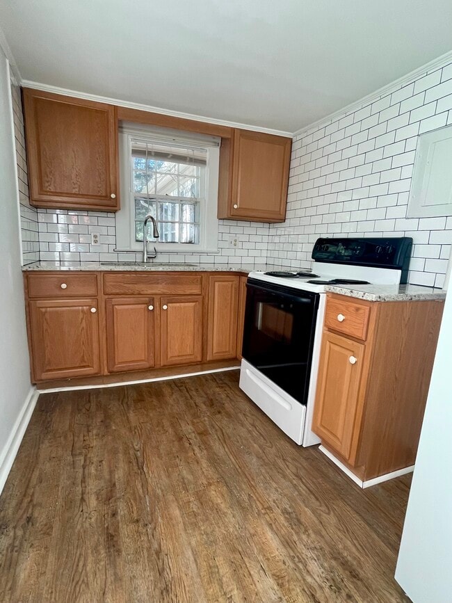 Foto del edificio - 310 N Bennett St