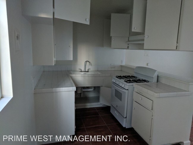 Building Photo - 11500 Budlong Ave
