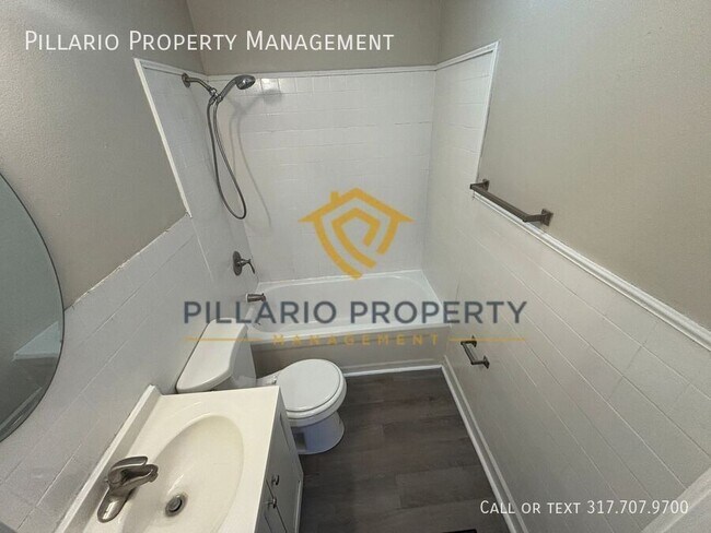 Foto del edificio - 2459 Finley Ave