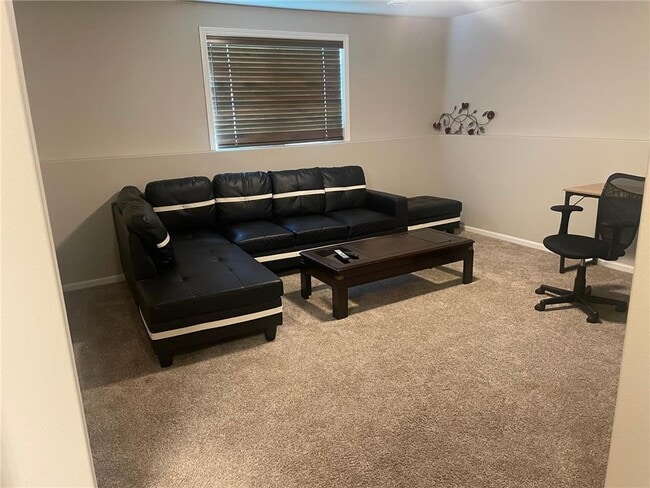 Building Photo - 1558 68th Ave S