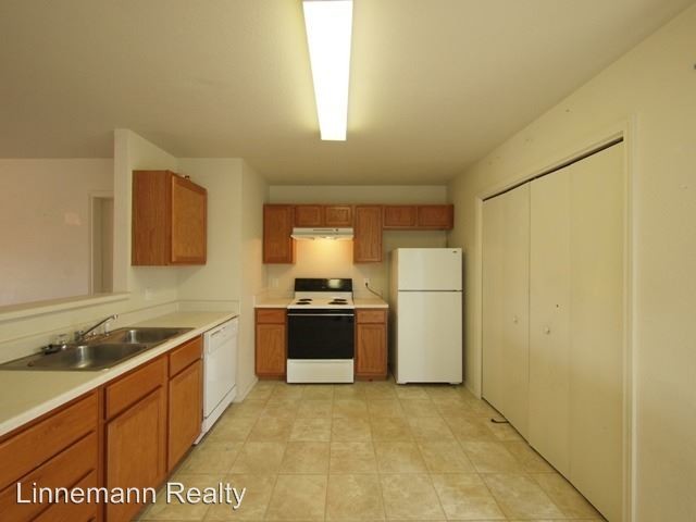 Building Photo - 2101 Tahoe Ct