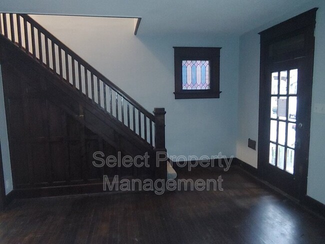 Building Photo - 1306 W Wildwood Ave