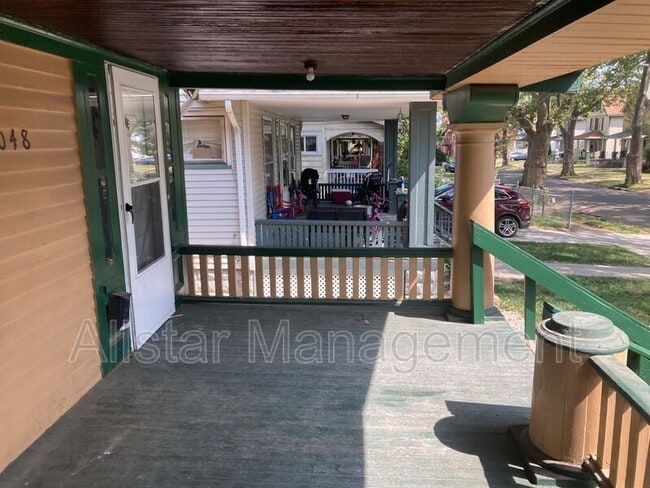 Building Photo - 2048 W 89th St