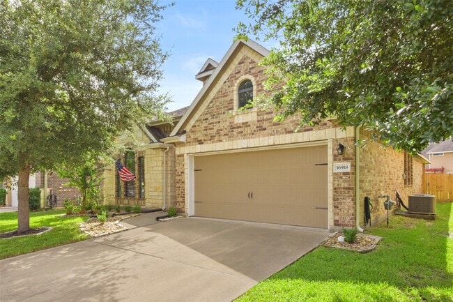 Building Photo - 16918 Lake Arlington Ln