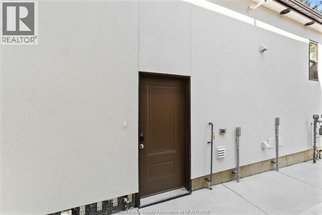 Building Photo - 849-REAR Ford Blvd