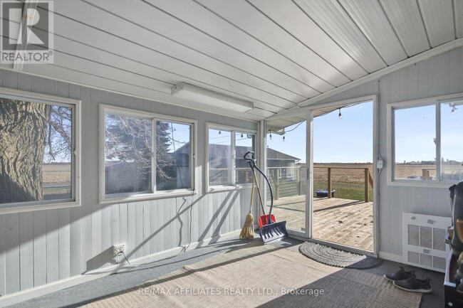 Building Photo - 2625 Shea Rd