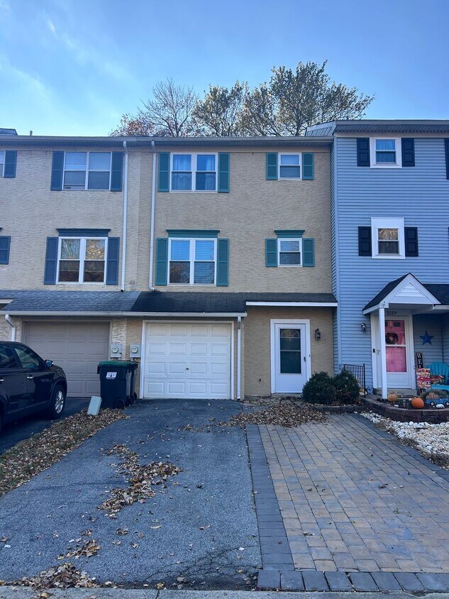 Foto principal - 2 bed 2 bath Townhouse in Woodmill