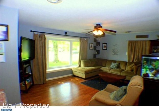 Building Photo - 3 br, 1 bath House - 1010 Marrows Rd