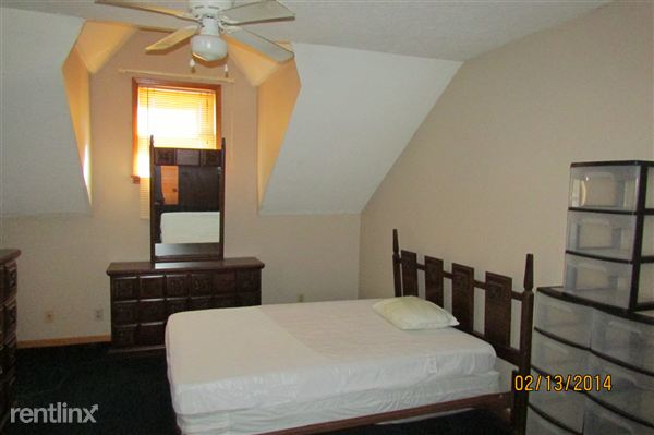 Foto del edificio - 220 Oak St