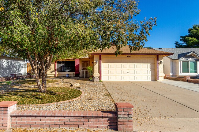 Foto del edificio - 21057 N 34th Dr