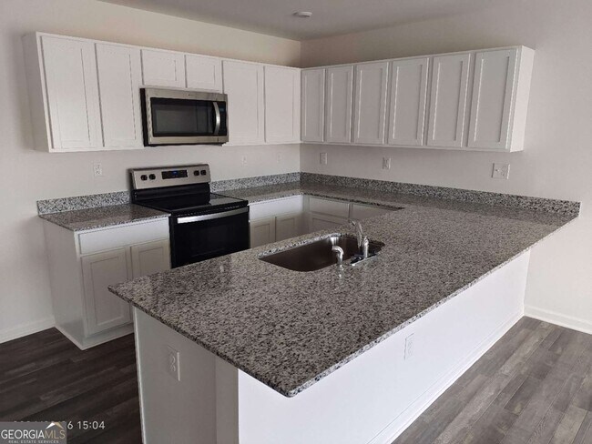 Foto del edificio - 122 Oxford Ln