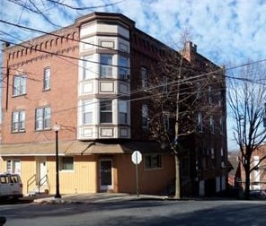 Primary Photo - 1041 E 4th St