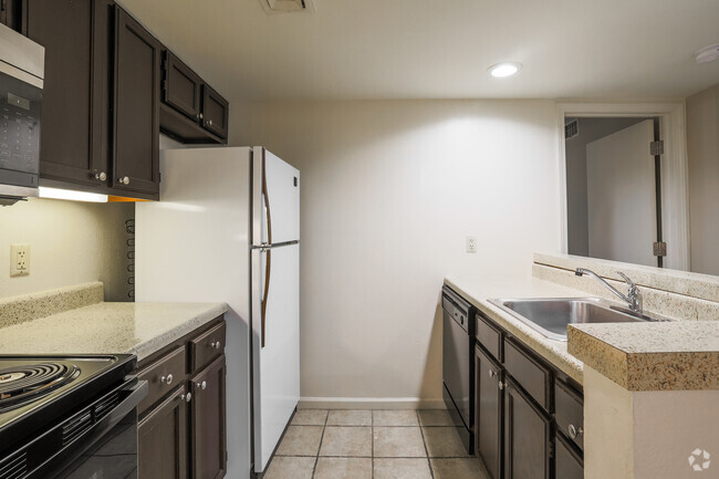 Interior Photo - 21 Rock Apartments- All Utilities Paid-