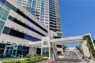 Building Photo - 2700 Las Vegas Blvd S