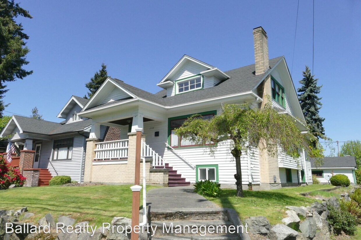 Foto principal - 4 br, 2.5 bath House - 2158 N 50th Street