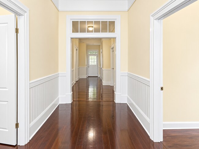 Foto del edificio - 312 N Jefferson St NE