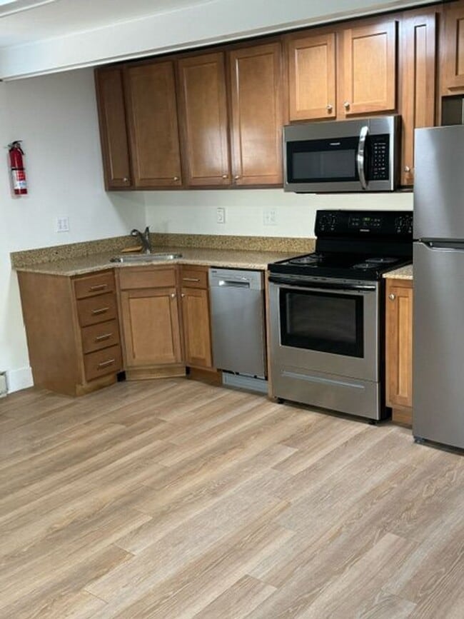 Building Photo - 323 S. Grant St.