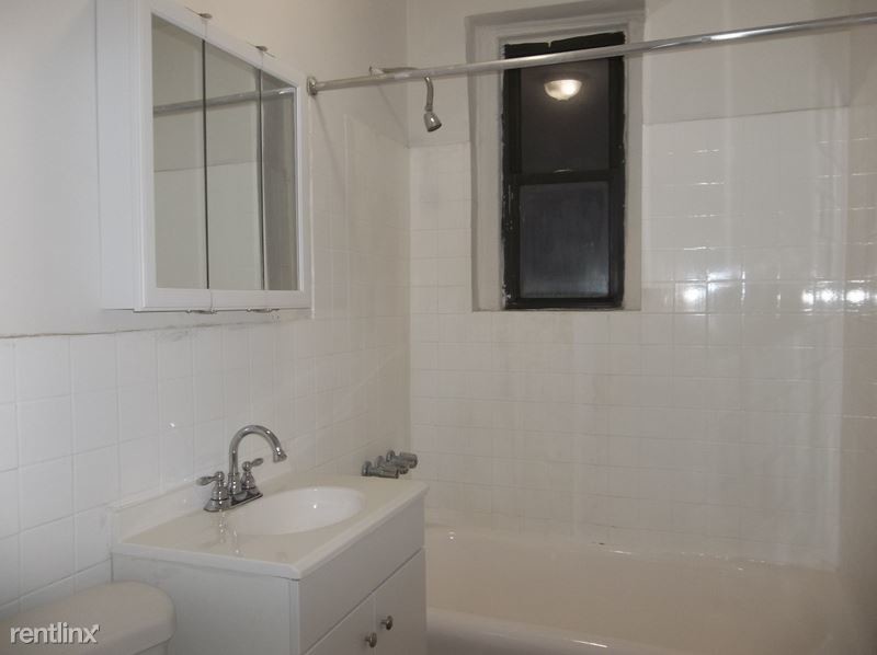 Foto del edificio - 2 br, 1 bath Apartment - 3815 Putnam Ave W