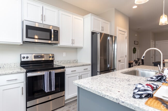 The Windsor - 2BR,2.5BA - English Commons Apartments