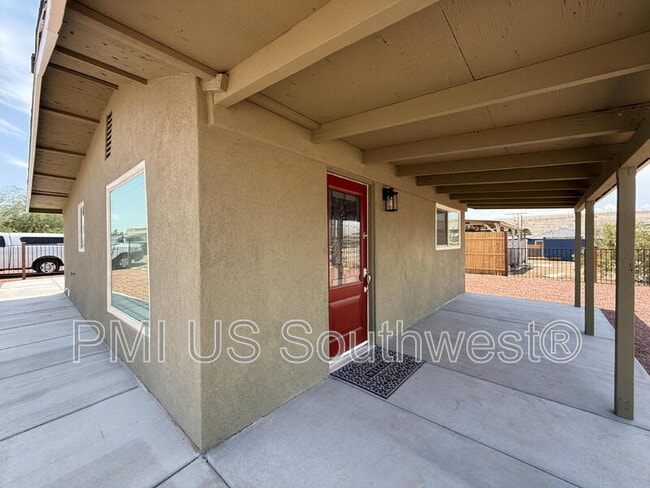 Building Photo - 315 Moser Ave