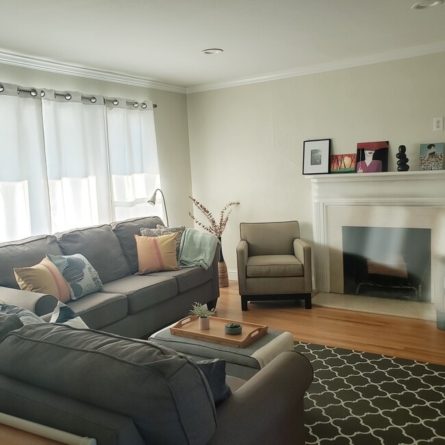 Building Photo - 2840 Becerra Way