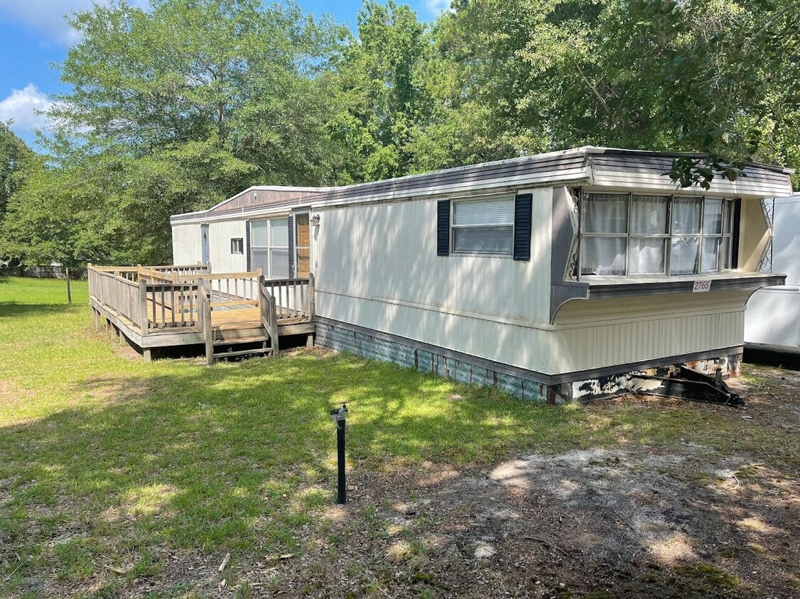 Primary Photo - 2765 Pinecrest Dr
